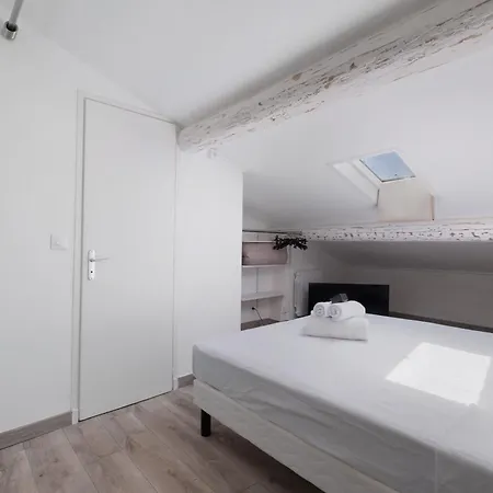 Centre Cannes, Rue D'antibes *
