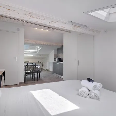 Centre Cannes, Rue D'antibes Apartament