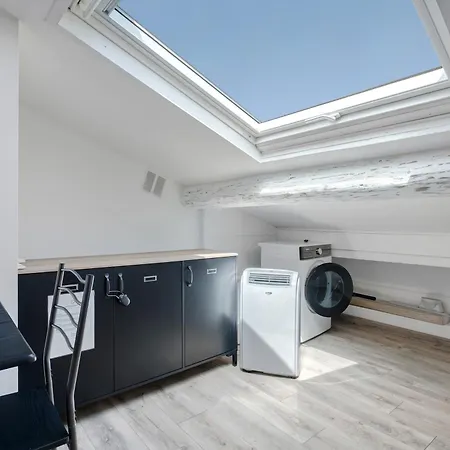 Centre Cannes, Rue D'antibes * Cannes